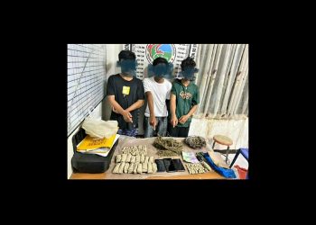 Ketiga pelajar dan barang bukti 