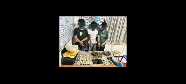 Ketiga pelajar dan barang bukti