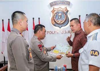 Kapolda Sumut Irjen Pol RZ Panca Putra Simanjuntak bersama Wakil Gubernur Sumut Musa Rajekshah bertemu untuk membahas Kejurnaz Rally 2022. (Foto Ist)