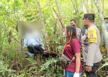 Personil Polsek Sidamanik saat melakukan olah TKP