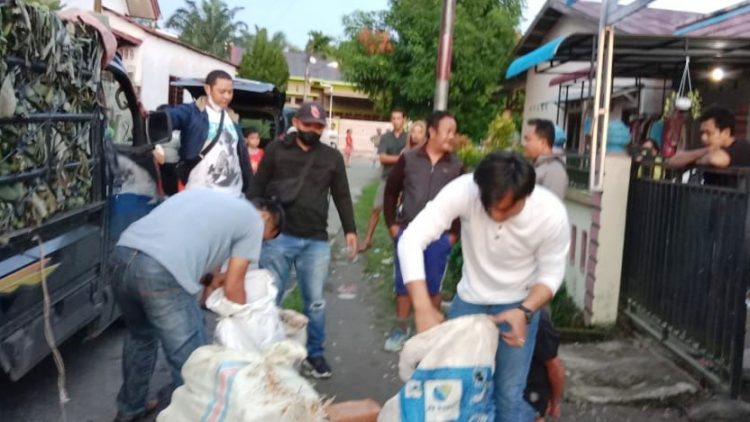 Ganja 71 kg diamankan Ditres Narkoba Polda Sumut dari tumpukan pisang. (Foto Ist)