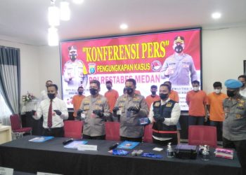 Polrestabes Medan melakukan pemamparan hasil tangkapan narkoba jaringan Malaysia. (Foto Ist)
