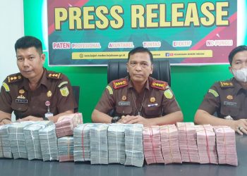 Kejari Medan Terima Uang Denda Rp 1 Miliar. (Foto Ist)