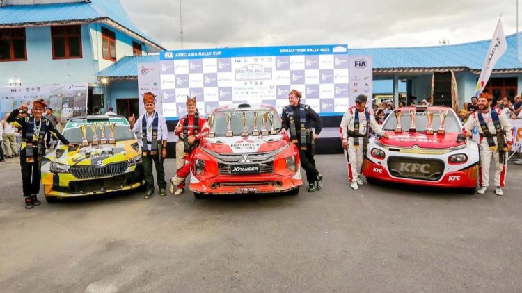 Kegiata APRC Danau Toba 2022, Rifat Sungkar Juara dan Ijeck Runner Up. (Foto Ist) 