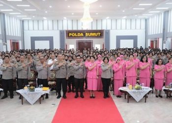 Kapolda Sumut Irjen Pol. Drs. R. Z. Panca Putra Simanjuntak saat Hari Jadi Polwan ke -74. (Foto Ist)