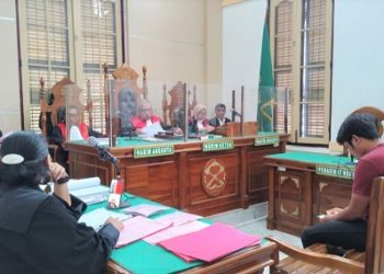 Sidang oknum anggota Polrestabes Medan, Brigadir M Wisnu Wardhana, yang mengirim sabu ke hakim PN. Rangkasbitung. (Foto Ist)