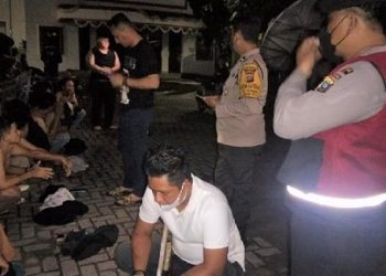 Komplotan geng motor yang diamankan Polsek Medan Baru. (Foto Ist)