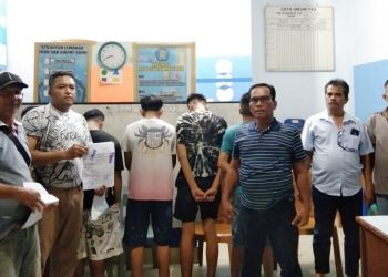 Pak Bhabin Aipda Untung JF Nainggolan bersama Lurah Siopat Suhu WR. Mongunsidi Purba, SH berhasil memediasi