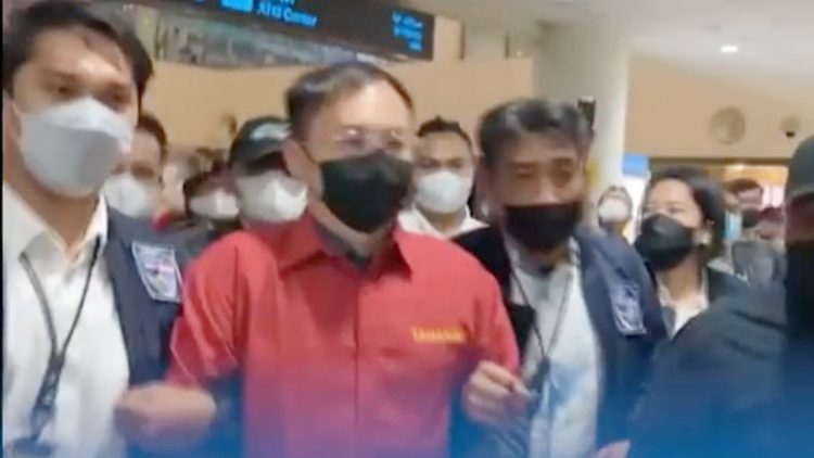 Apin BK tiba di Bandara Kualanamu, Deli Serdang. (Foto Ist)