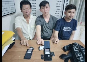 Ke tiga pelaku, Chandra, Kendy Agustian dan Anthony beserta seluruh barang bukti