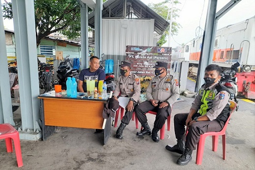 Personil Sat Binmas Polres Siantar Monitoring, Pembinaan Pengawasan dan Beri Pencerahan Kepada Polsuska
