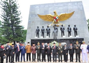 Wali Kota Siantar dr Susanti Dewayani SpA mengikuti upacara peringatan Hari Kesaktian Pancasila (Hapsak) di Tugu Letda Sujono