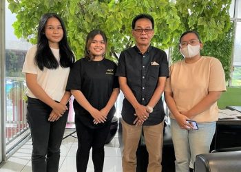 Panitia Pelaksana Sarasehan Nasional JKAI 2022 berfoto bersama Ketua Prodi Antropologi Sosial FISIP USU, Dr. Irfan Simatupang, M.Si. (Foto Ist)
