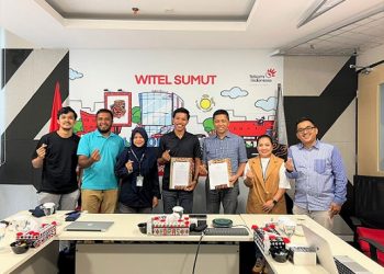 General Manager Telkom Sumut Heribertus Handoko melakukan penandatangan kontrak penyediaan layanan Agree dengan PT Gabe Tiga Puluh