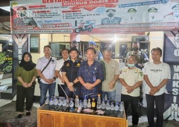 Polres Labuhanbatu saat paparan hasil ngerebek kampung narkoba di Aekkanopan. (Foto Ist)