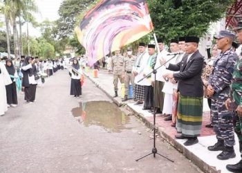 Wali Kota Tanjungbalai Lepas Peserta Pawai HUT Santri Nasional Tahun 2022
