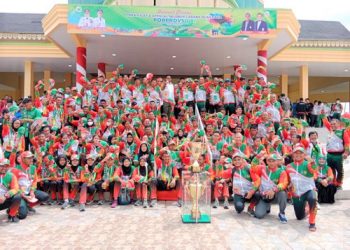 Wali Kota Medan Bobby Nasution bersama atlet juara Porprovsu 2022. (Foto Ist)