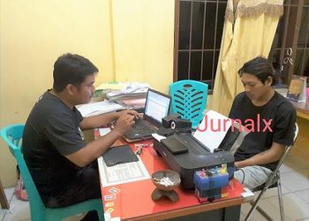 Pelaku Ferdy Boy yang sudah diamankan menjalani pemeriksaan penyidik Tim Libas Unit Reskrim Polsek Siantar Martoba