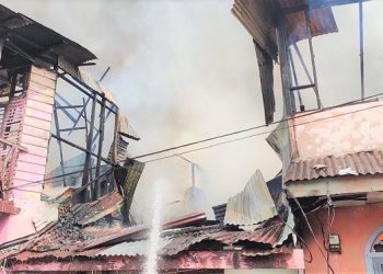 Kebakaran di Jalan Bahagia Gang Sederhana, Kelurahan Sukaraja, Kecamatan Medan Maimun, ludes terbakar. (Foto Ist)