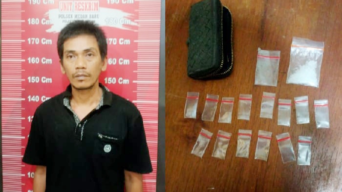 Pengedar shabu yang dibekuk Polsek Medan Baru. (Foto Ist)