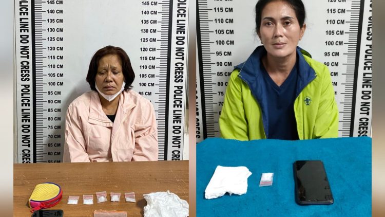 Ke dua wanita itu, Marini dan Betna Sianipar beserta seluruh barang bukti