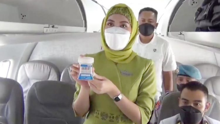 Polda Sumut Tes Urine Awak Pesawat Di Bandara Kualanamu. (Foto Ist)