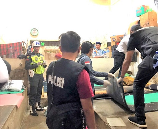 Lapas Klas IIB Tebing Tinggi Gandeng APH Razia Blok Hunian WBP Malam Hari