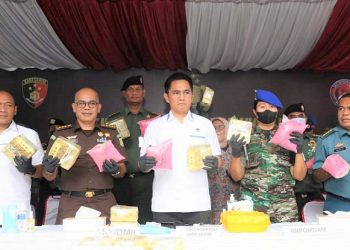 Bareskrim Polri musnahkan 75 kg dan ekstasi 40 ribu butir, Kamis (15/12) di RS Pirngadi Medan. (Foto Ist)