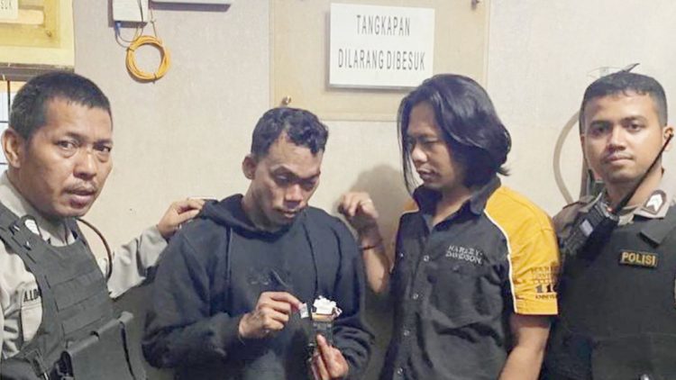 Tim Presisi Polrestabes Medan menangkap pemakai narkoba di Jalan Brigjen Katamso, Kecamatan Medan Maimun. (Foto Ist)