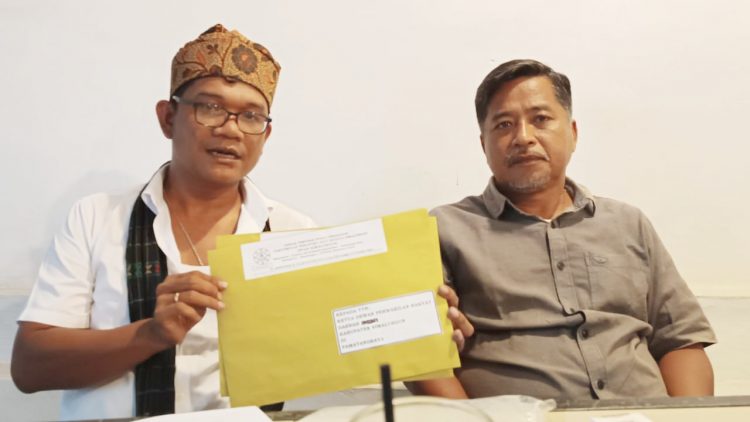 Ketua Umum PPAB Simalungun, Jan Toguh Damanik S. Sos didampingi Ketua Departemen Hukum dan Ulayat, Hermanto Sipayung SH
