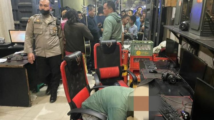 Korban Suhendi pengunjung warnet Legian Jalan Megawati, Medan Area yang meninggal. (Foto Ist)