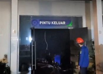 Kantor BPJS Kesehatan Medan di Jalan Karya No 135, Medan Barat, Senin ( 2/1) terbakar.
(Foto Ist)