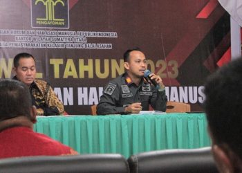 Kalapas Kelas IIB Tanjungbalai Sangapta Surbakti pimpin rapat
