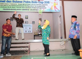 Wali Kota Siantar dr Susanti Dewayani SpA menyambut baik dan mendukung Turnamen Bulu Tangkis Perkumpulan Persaudaraan Putra Solo (P3S) se-Sumatera Utara (Sumut) dan Rokan Hilir (Rohil) Riau Tahun 2023