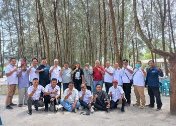 Pengurus SMSI Sumut dan SMSI Sergai photo bersama usai rapat