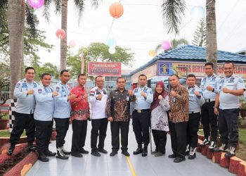 Photo bersama usai kunjungan