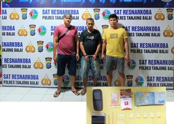 Pelaku SS alias L diapit polisi beserta barang bukti