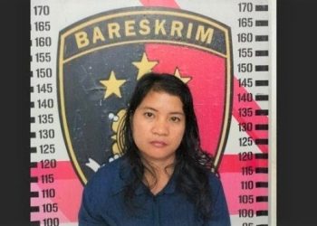 Wanita berinsial AST yang menyayat alat kelamin pasanganya diamankan oleh Polres Sibolga. (Foto Ist)