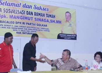 Bacaleg DPR RI Mangihut Sinaga SH, MH silaturahmi dengan Tokoh Masyarakat Batu Bara dan keluarga besar PPTSB Cabang Batu Bara, Marga Sonakmalela, di Kabupaten Batu Bara, Kamis kemarin. (Foto Ist)
