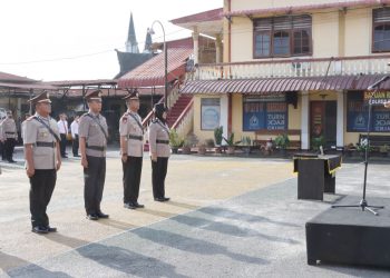 Kapolres Siantar AKBP Fernando SH, S.I.K pimpin upacara serah terima jabatan (Sertijab) Wakapolres dan dua Kapolsek