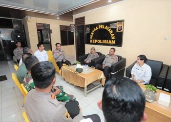 Kapolda Sumut, Irjen Pol RZ Panca Putra Simanjuntak, melaksanakan kunjungan kerja (kunker) ke Polsek Kualuh Hulu, Kabupaten Labuhanbatu Utara, (Labura). (Foto Ist)
