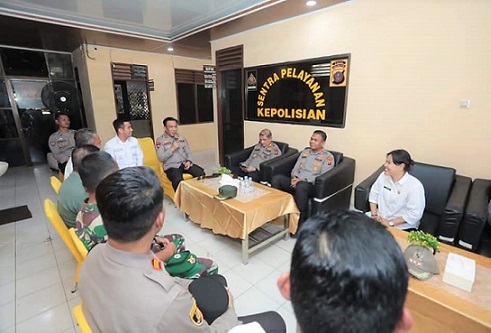 Kapolda Sumut, Irjen Pol RZ Panca Putra Simanjuntak, melaksanakan kunjungan kerja (kunker) ke Polsek Kualuh Hulu, Kabupaten Labuhanbatu Utara, (Labura). (Foto Ist)