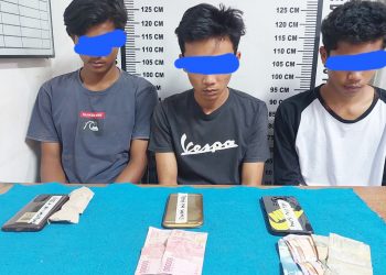 Ketiga pelaku DA alias Kentung, DBB alias Pabo dan KFS alias Kevin beserta barang bukti diamankan Sat Narkoba Polres Siantar.
