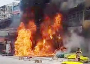Ruko Jalan Krakatau terbakar. (Foto Ist)