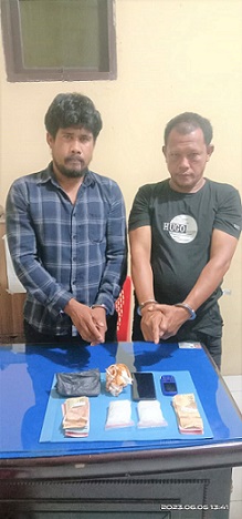 Pelaku SL alias I dan AD alias AN beserta barang bukti sudah diamankan di ruangan Sat Narkoba Polres Tanjung Balai