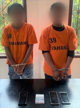 Kedua Pelaku, MN dan R beserta baran bukti