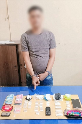 Bandar shabu ES alias B beserta barang bukti sudah diamankan di Sat Narkoba Polres Tanjung Balai