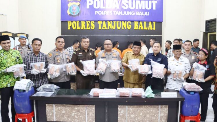 Kapolres Tanjung Balai AKBP Ahmad Yusuf Afandi SIK, MM saat pimpin Press Release