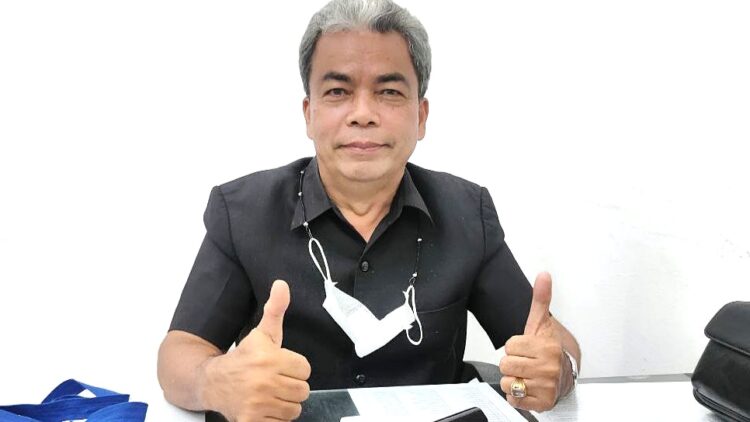 Mantan Bupati Samosir Mangindar Simbolon. (Foto Ist)