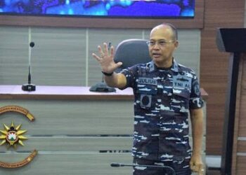 Kapuspen TNI Laksda TNI Julius Widjojono